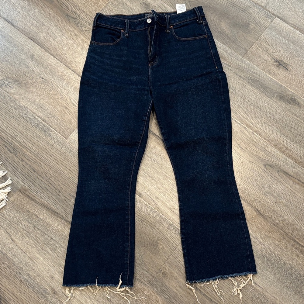 Abercrombie & Fitch - high rise ankle flare